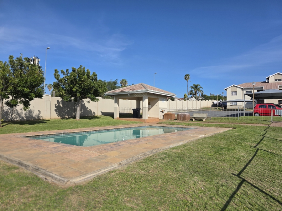 1 Bedroom Property for Sale in Beacon Bay North Eastern Cape